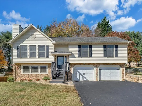 5184 Orchard Hill Dr, Roanoke, VA 24019