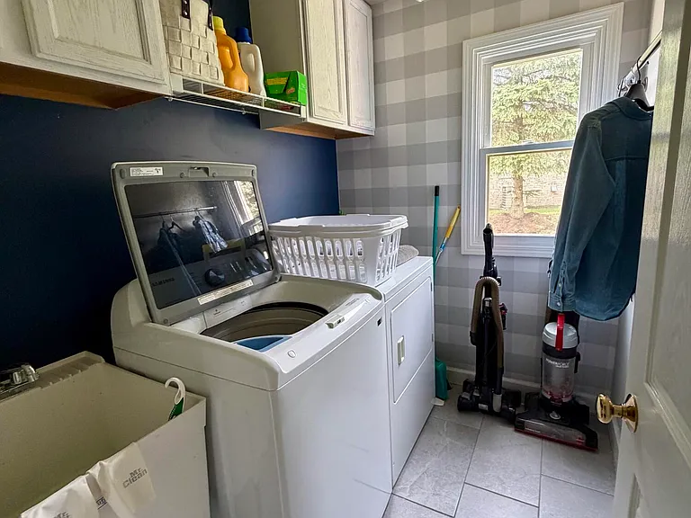 6961 Suncrest Dr — Photo 27