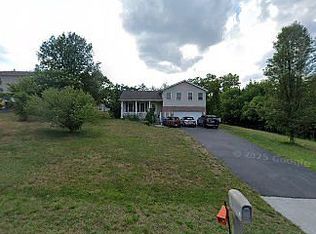 9 Wheatland Dr, Gettysburg, PA 17325