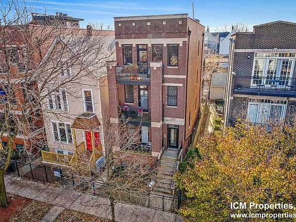 3rd image of 1039 W Newport Ave #2Y