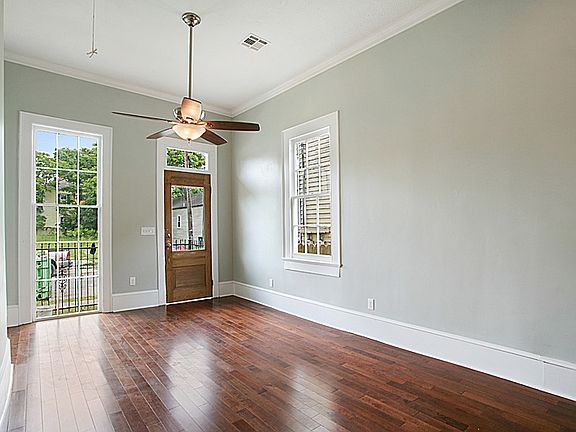 3rd image of 2032 Jena St