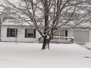 9847 Bernd Rd, Pavilion, NY 14525