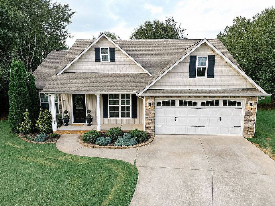 1st image of 235 Metcalf Ct