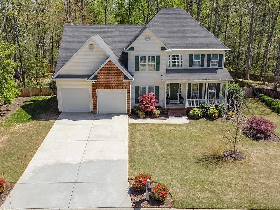 1st image of 408 Worchester Pl
