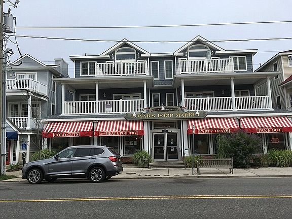 3rd image of 1340B Asbury Ave #2
