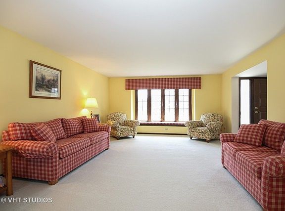 2nd image of 8238 Bromley St