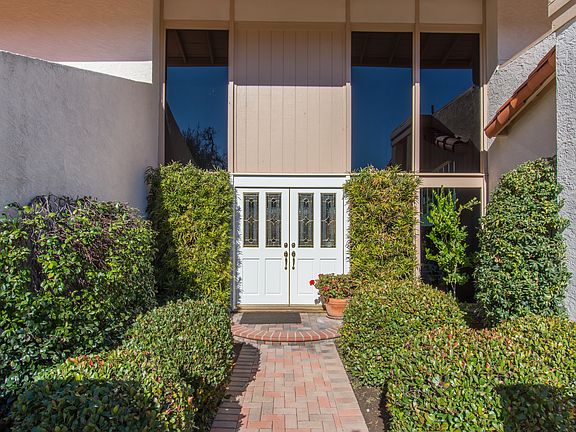 3rd image of 1635 E Swansea Pl