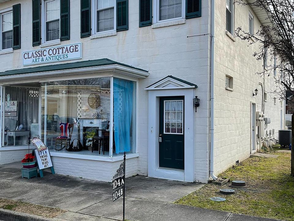1st image of 104 Milford St #A