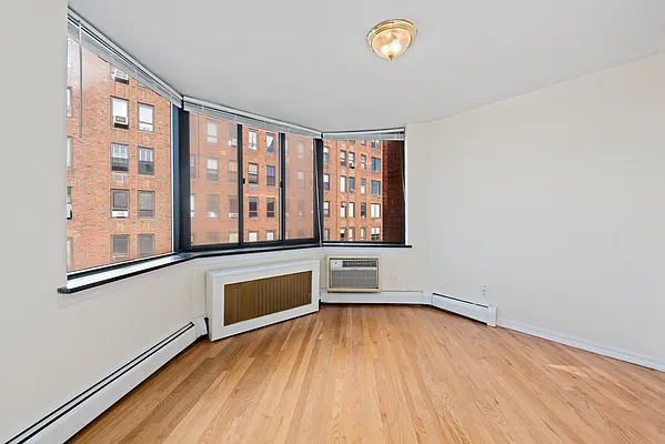 Rented by Douglas Elliman | media 18