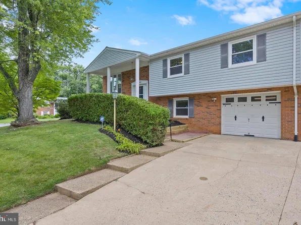 13501 Kelmont Ct, Woodbridge, VA 22193