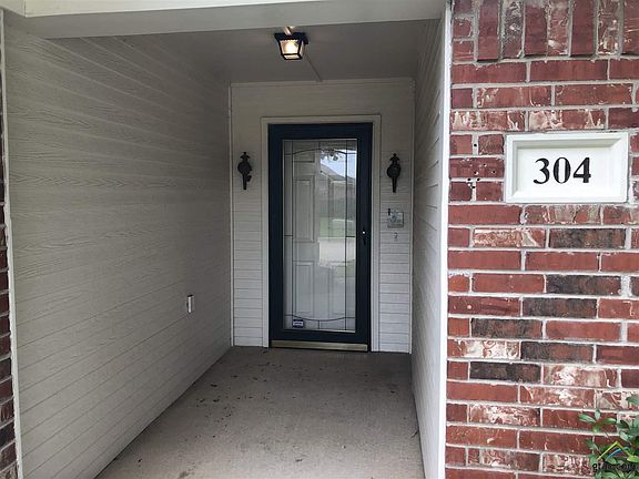 2nd image of 5401 Hollytree Dr Unit 304