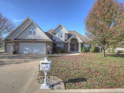 2223 W Greystone Sq, Webb City, MO, 64870