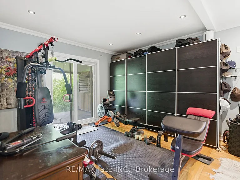 1235 Somerville St #UPPER FLOOR — Photo 17