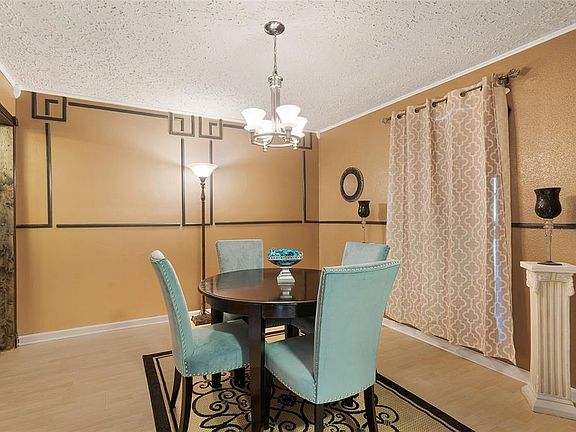 2nd image of 1219 Mossridge Dr