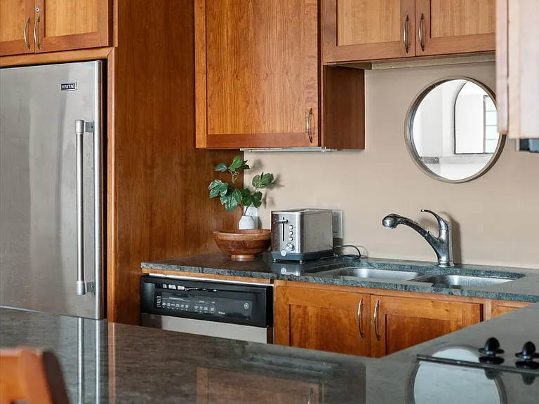 935 E Hopkins Ave #7 — Photo 11