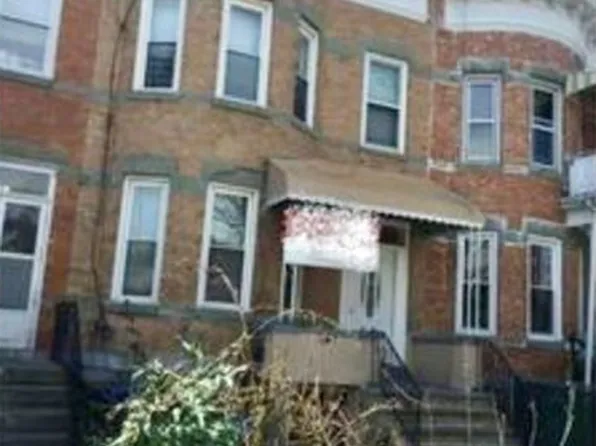 9136 Lefferts Blvd, Richmond Hill, NY 11418