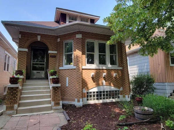 4952 N Kostner Ave, Chicago, IL 60630