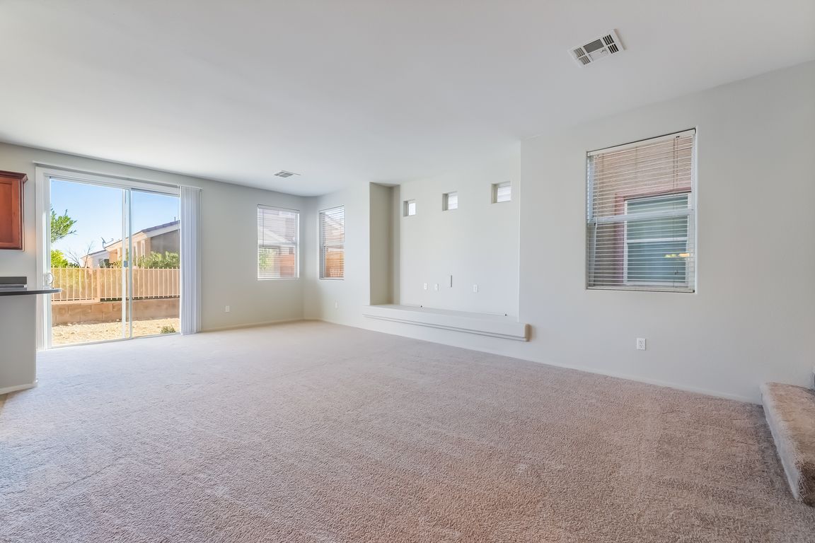 next background image