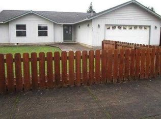 620 S 6th St, Jefferson, OR 97352