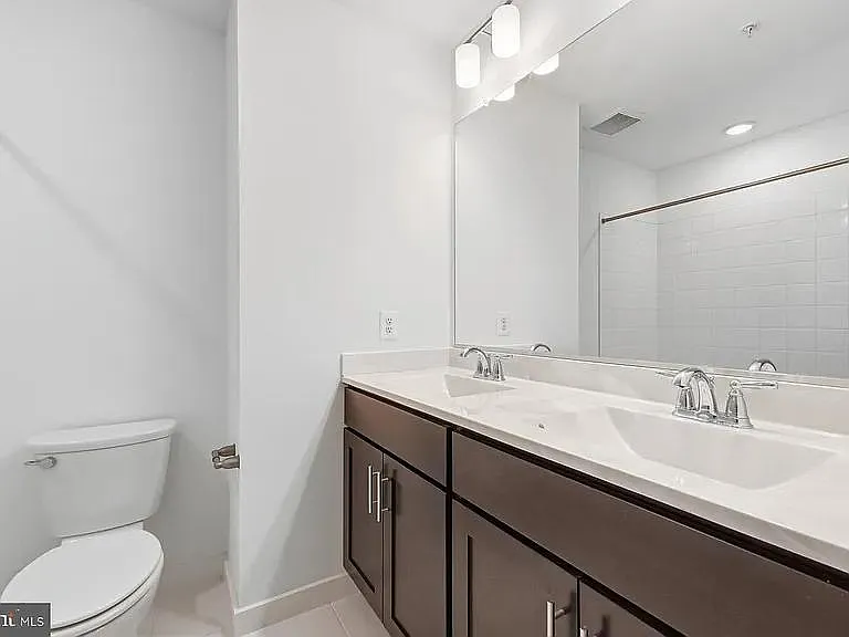 330 Furgeson Ln — Photo 7