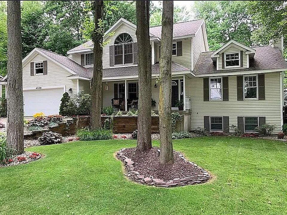 2nd image of 4538 Glen Hollow Dr