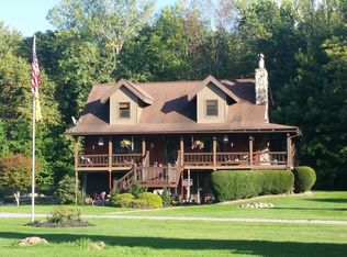 4541 County Line Rd, Middleport, NY 14105