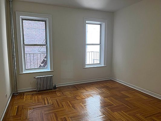 1st image of 240 Seaman Ave #B3
