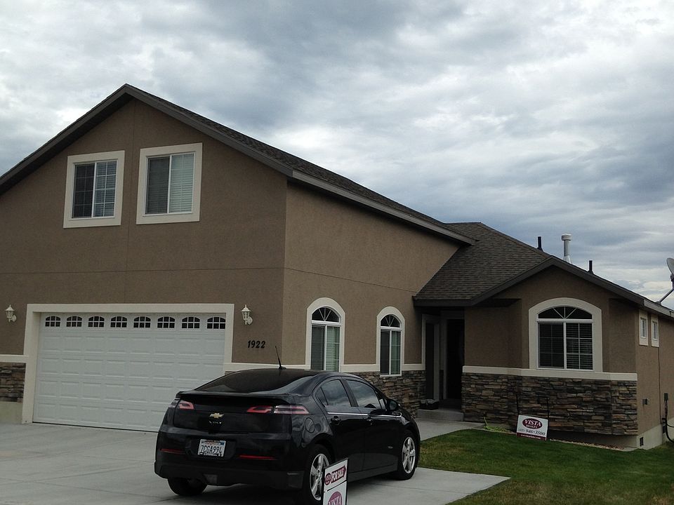 1st image of 1922 S Lake Cottage Dr