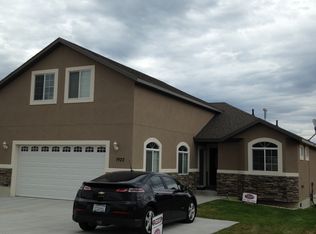 1922 S Lake Cottage Dr, Garden City, UT 84028