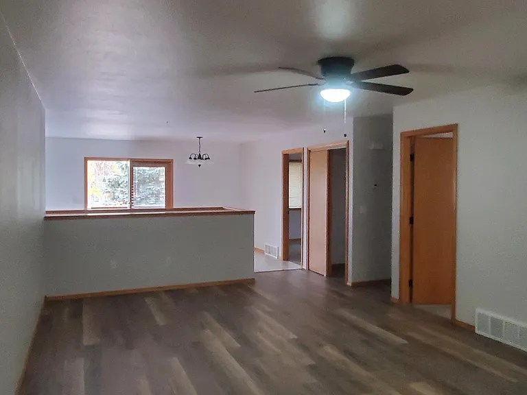 1242 Lake Elmo Dr — Photo 11