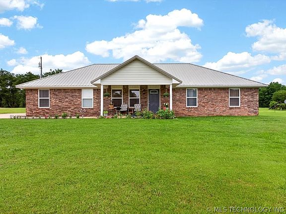 3rd image of 23980 Audra Ln
