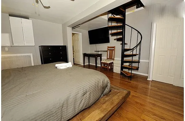 Rented by Eisenberg Exclusives | media 38