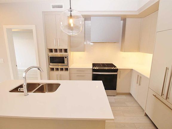 4th image of 8370 S Broadcast Ave SW #214