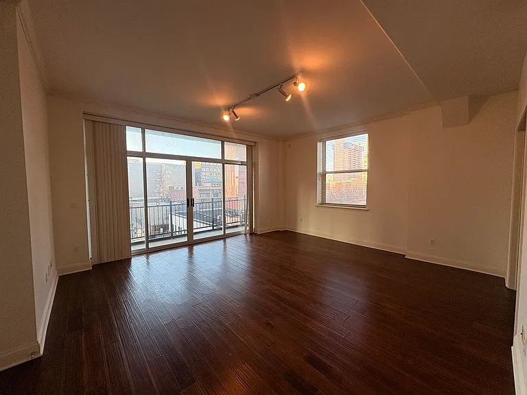 127 Madison Ave #701 — Photo 8