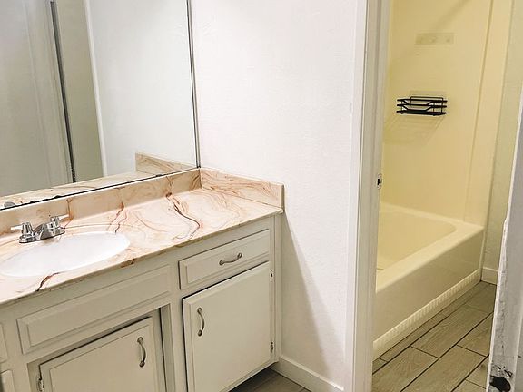 4th image of 4309 Tierra Verde St APT A
