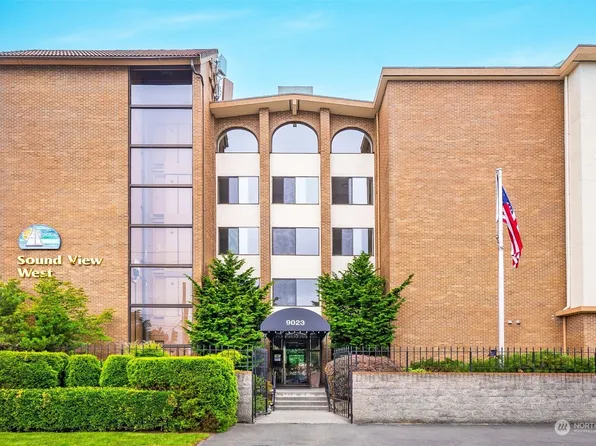 9023 Mary Avenue NW #300, Seattle, WA 98117