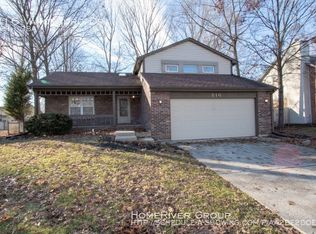816 Vanceburg Dr, Indianapolis, IN