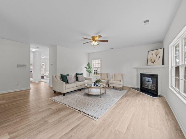 4207 Hampstead Village Dr, Durham, NC 27703