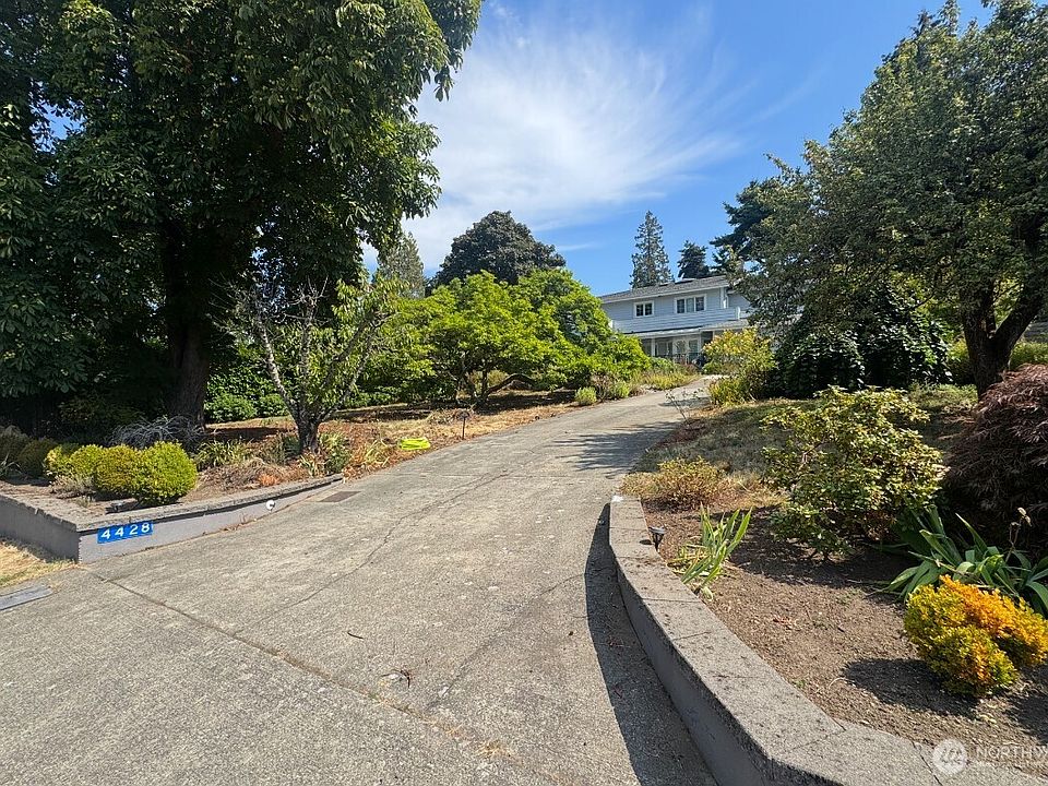 1st image of 4428 92nd Avenue NE