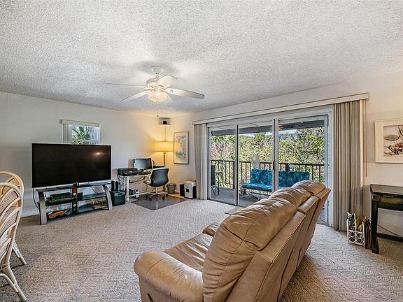 5th image of 19823 GULF BOULEVARD #43