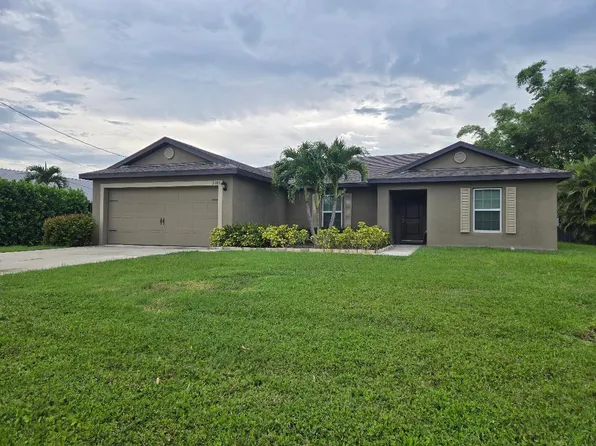 2586 SE Charleston Drive, Port St Lucie, FL 34952