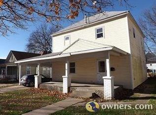 212 S 2nd St, Iola, KS 66749