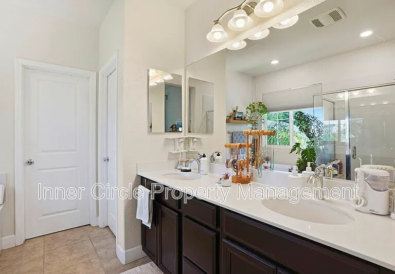 2282 Acero Ct — Photo 9