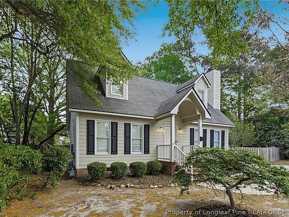 3rd image of 2130 Hull Rd
