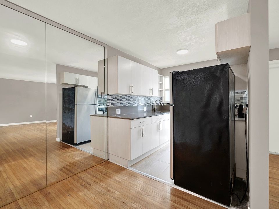 1st image of 216 Calabria Ave APT 8