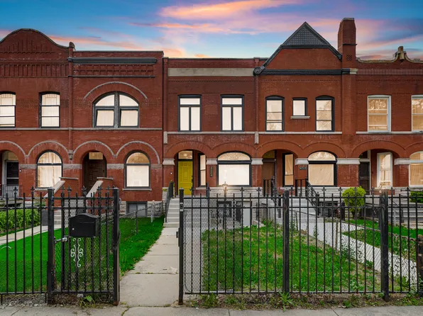 4114 S Ellis Ave, Chicago, IL 60653