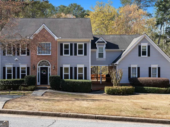 2457 Roseberry Ln, Grayson, GA 30017