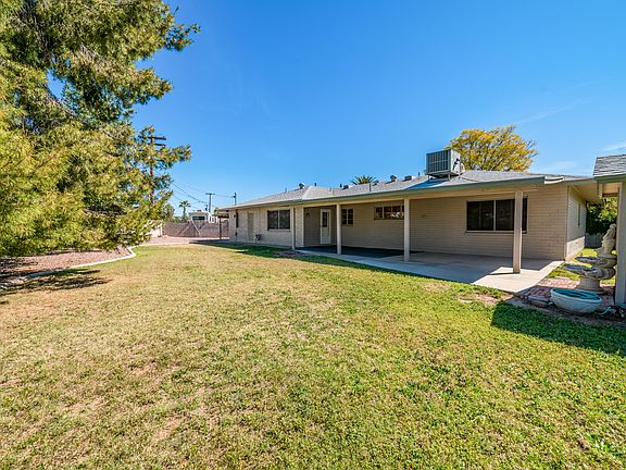 5th image of 2316 W Meadow Dr