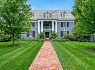 23 Fair Oaks Dr, Saint Louis, MO