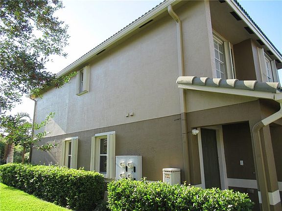 3rd image of 2746 SE Birmingham Dr